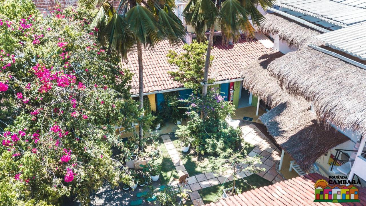 Quarto com Cama de Casal ou 2 de Solteiro e Banheiro Privativo